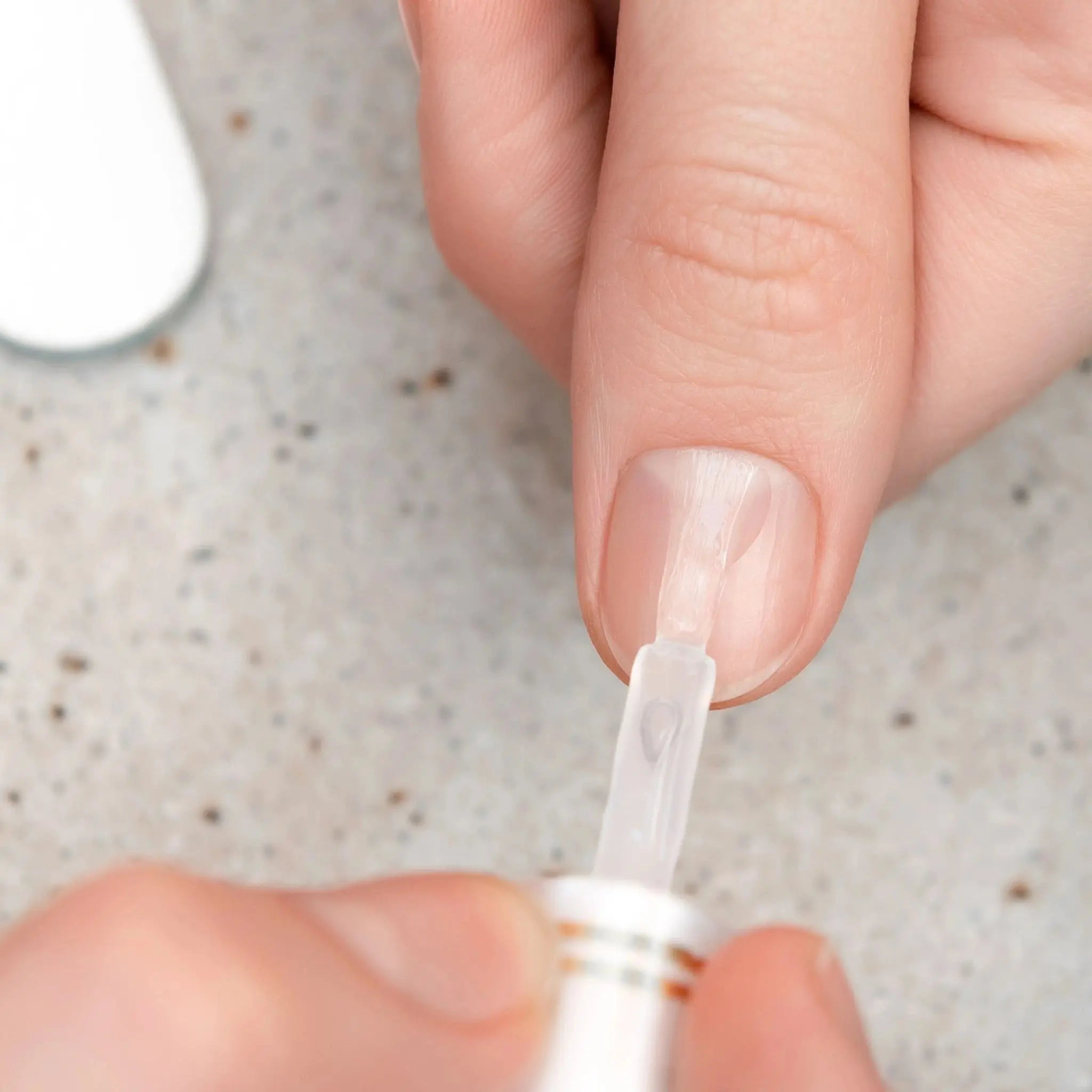 Vernis à ongles soin 2 en 1 base et top coat Avril