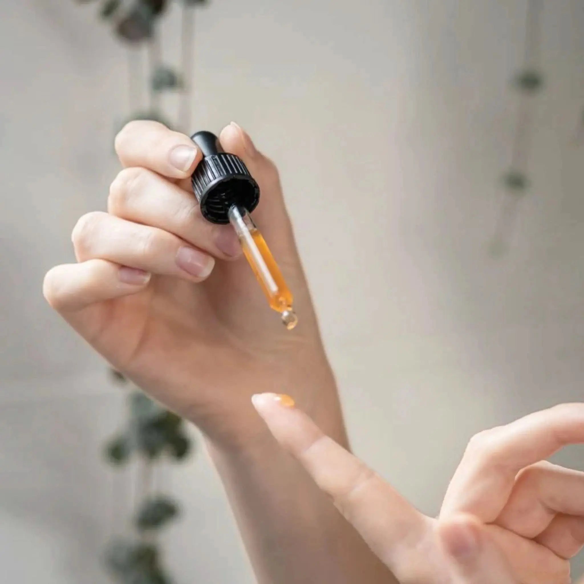 Contour des yeux défatigant anti-cernes Clémence et Vivien