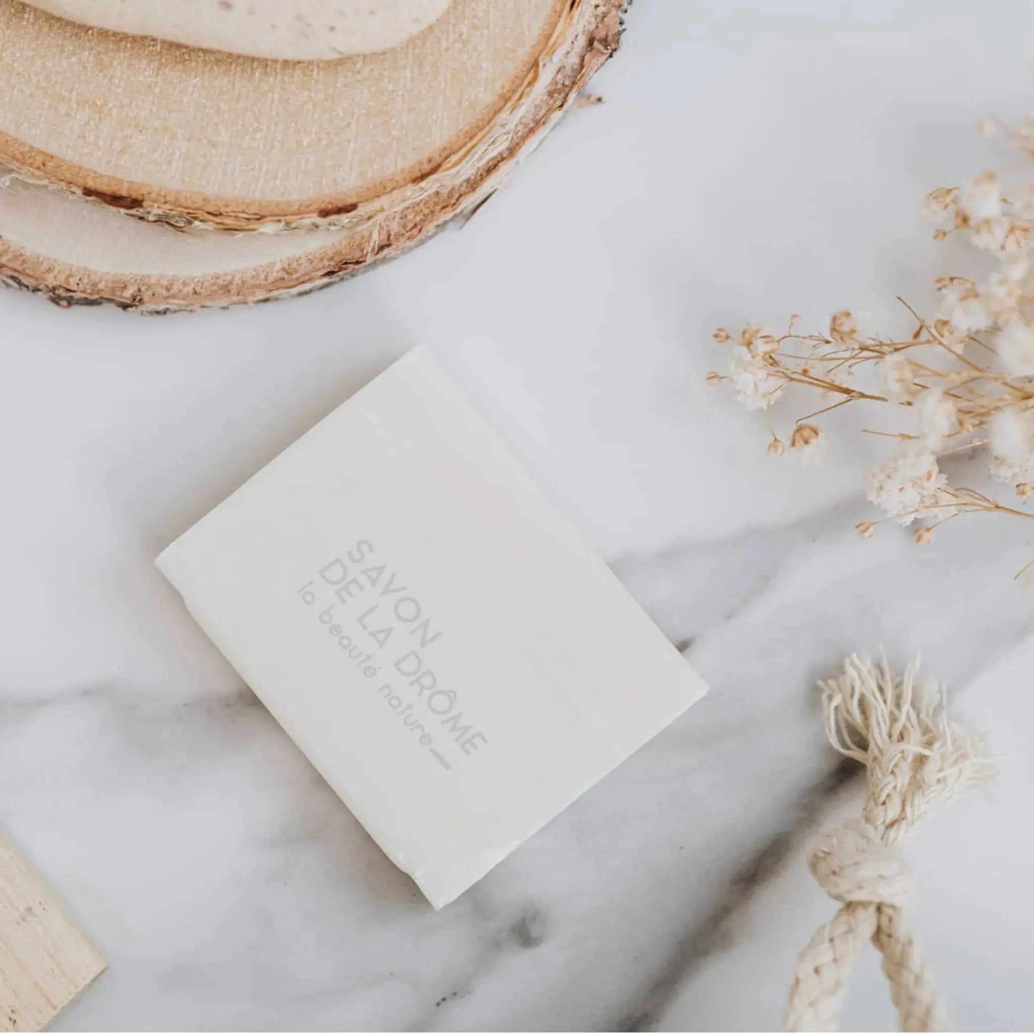 Savon réparateur au lait d&