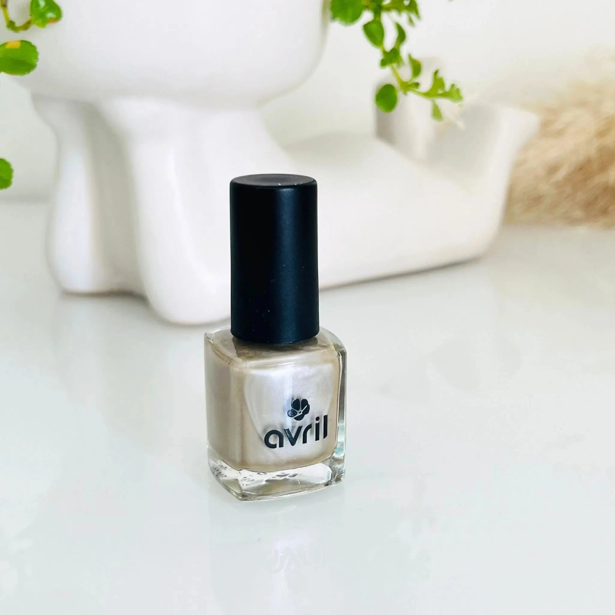 Vernis à ongles vegan Beige doré nacré Avril