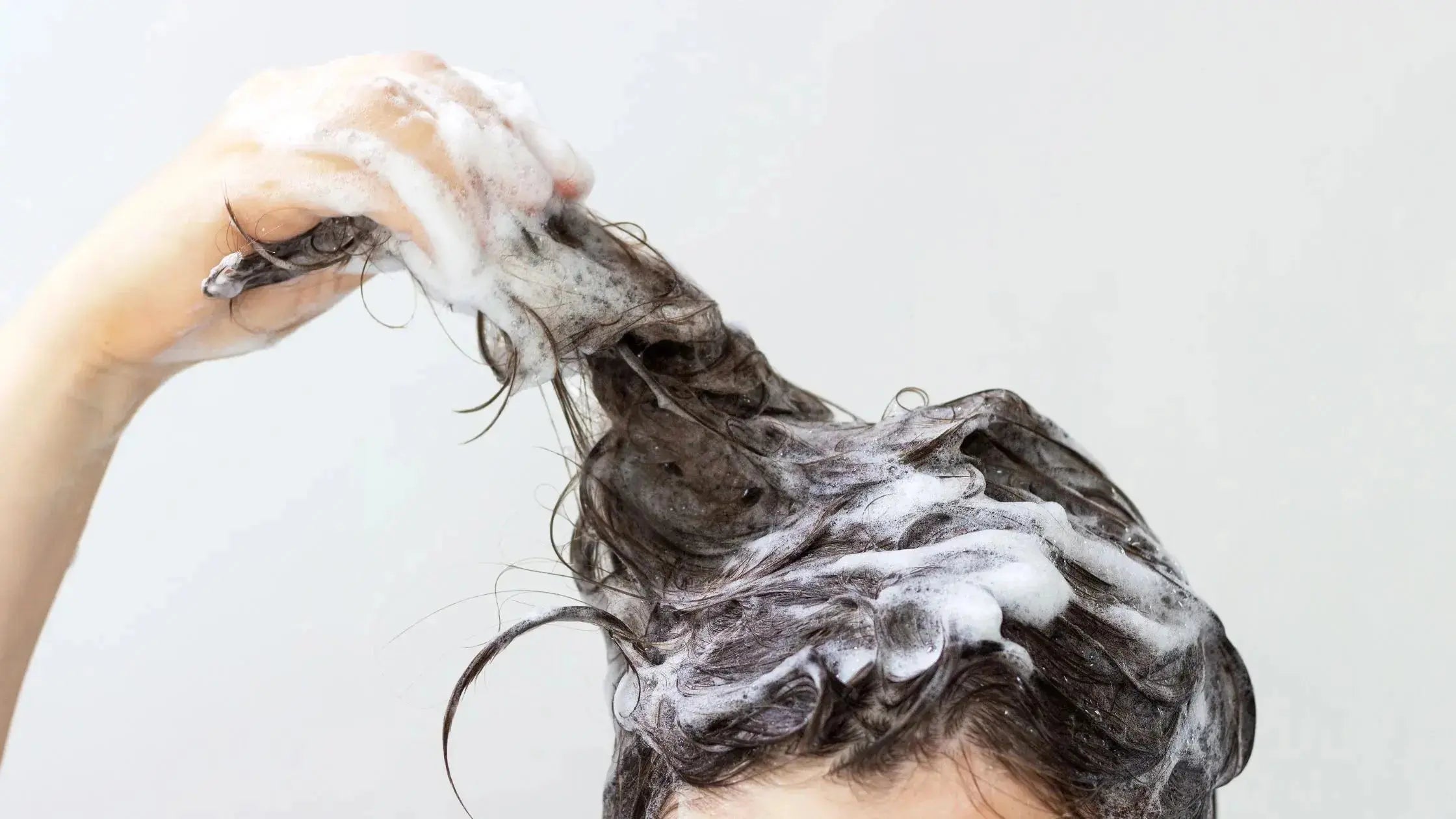 Shampoing solide et allergies : comment éviter les mauvaises surprises ? - Les Pépites de Valou