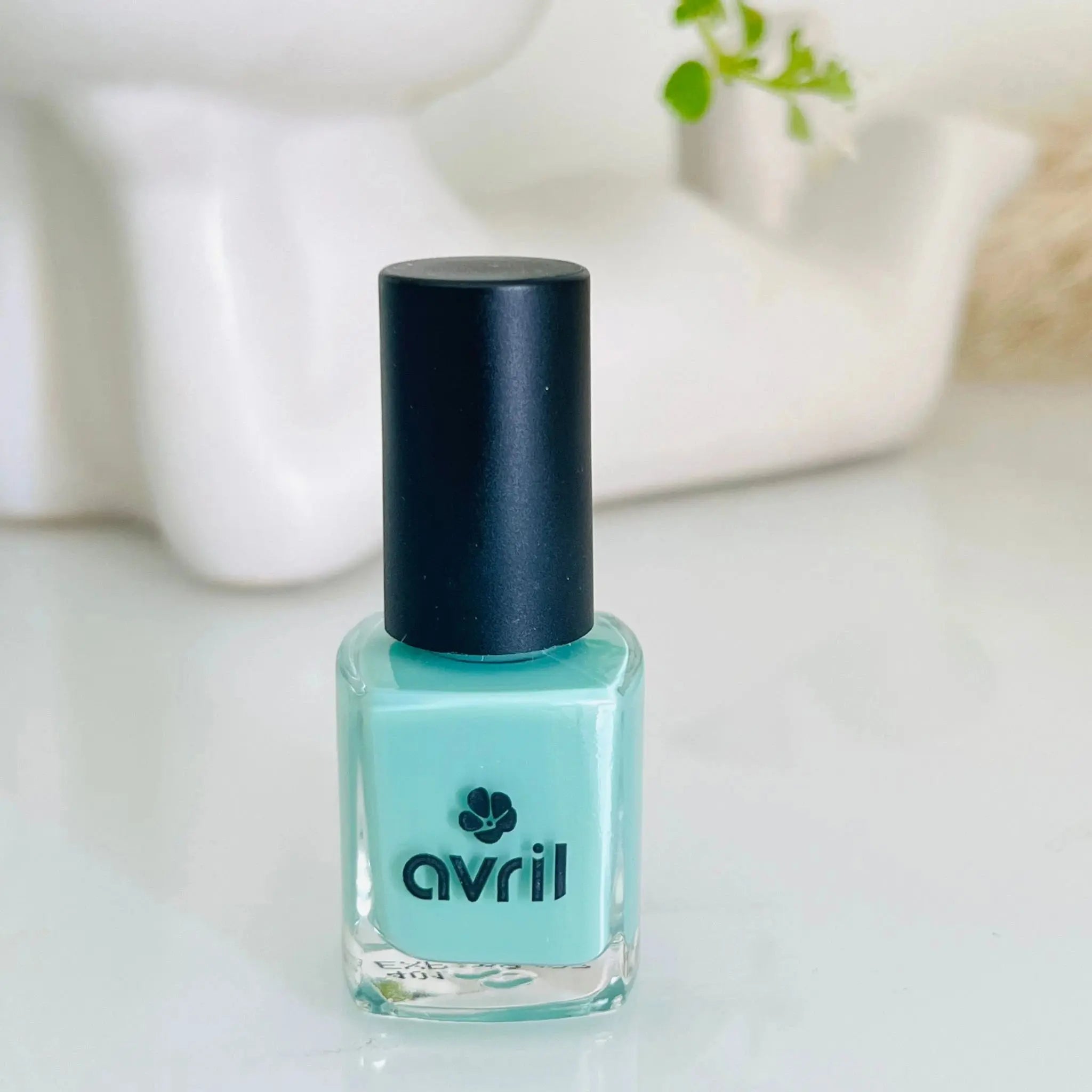 Vernis à ongles vegan Vert Menthe Avril